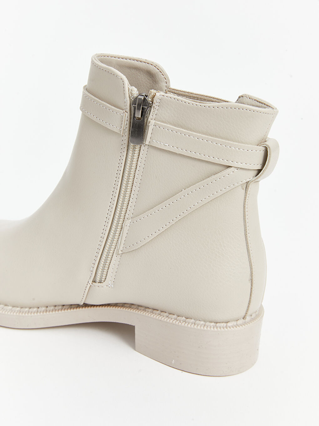 Bej Süet Görünümlü Kadın Bot-5