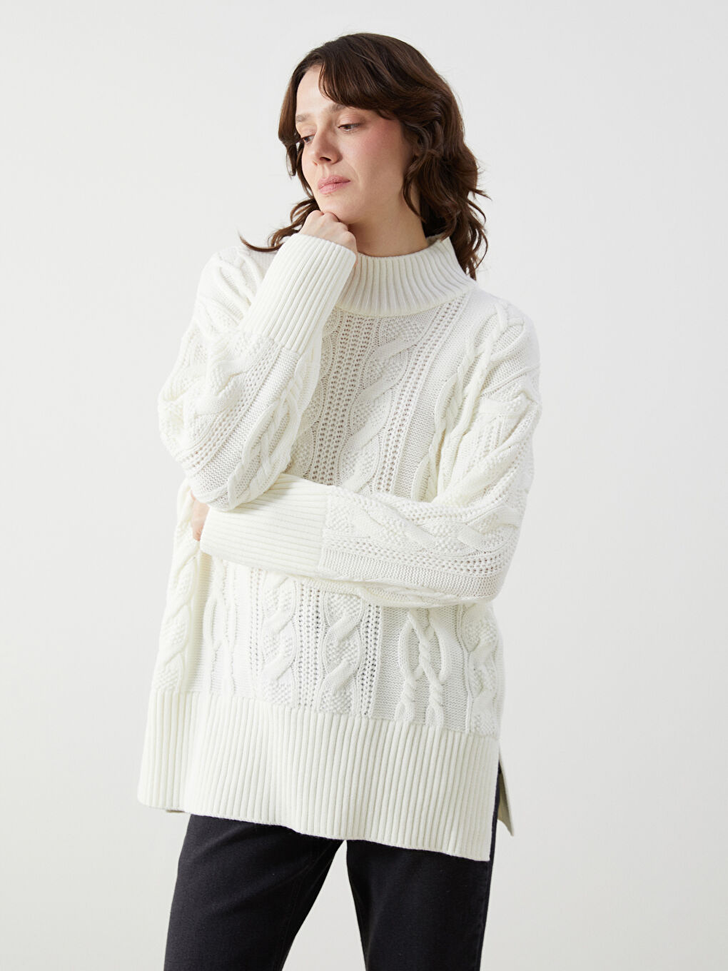LCWAIKIKI Classic Crew Neck Self-Patterned Women's Knitwear Sweater -W4L958Z8-R9J
