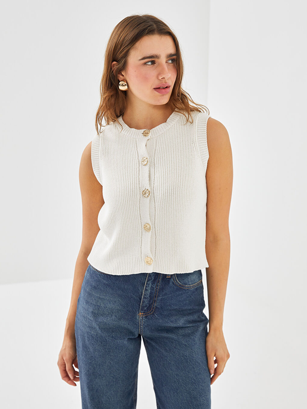 Ekru Bisiklet Yaka Dokulu Kadın Triko Süveter-1