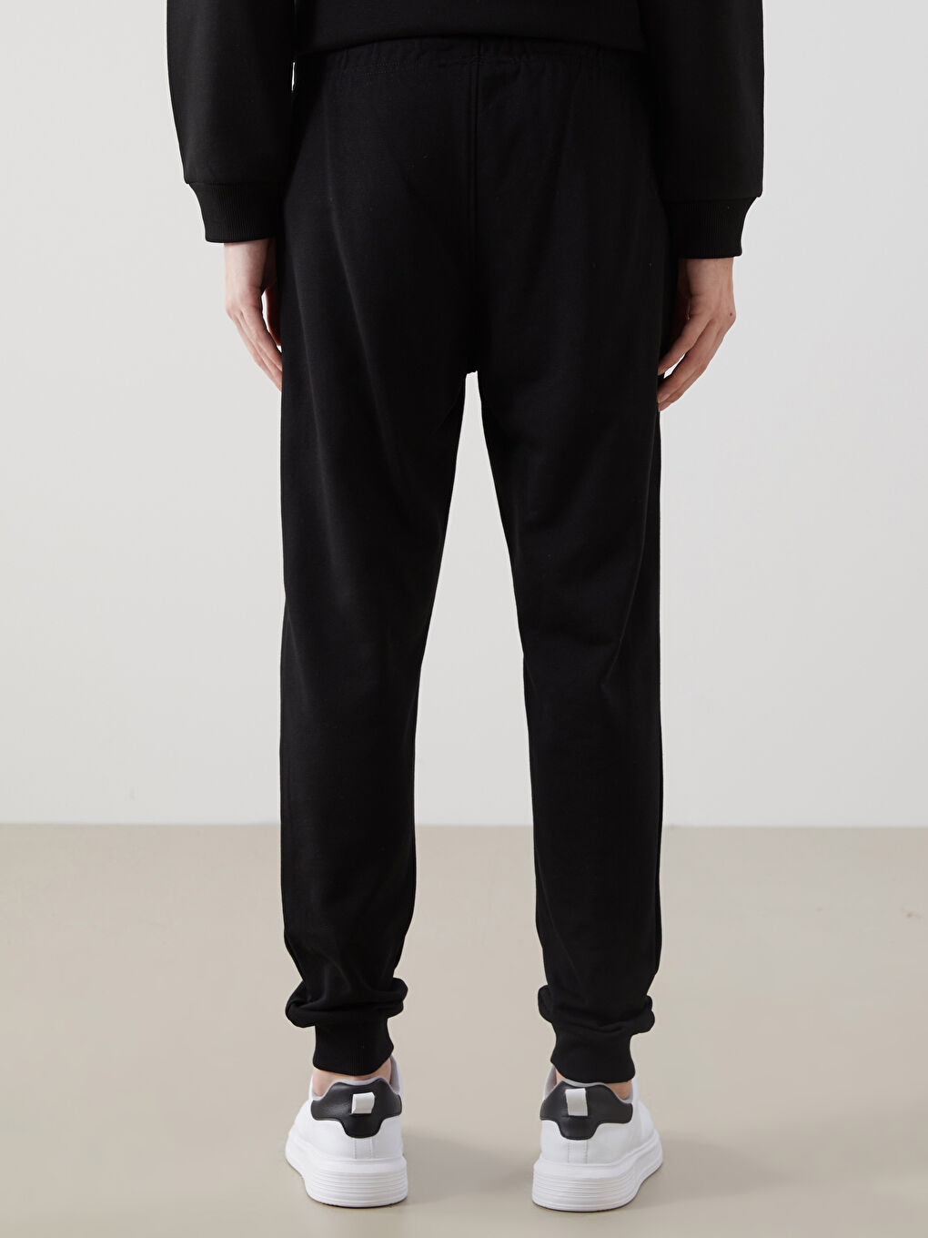 Siyah Standart Kalıp Erkek Jogger Eşofman Altı-3