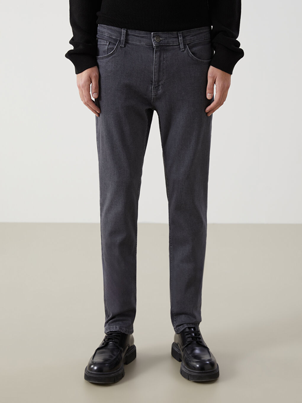 Siyah Slim Fit Erkek Jean Pantolon-1