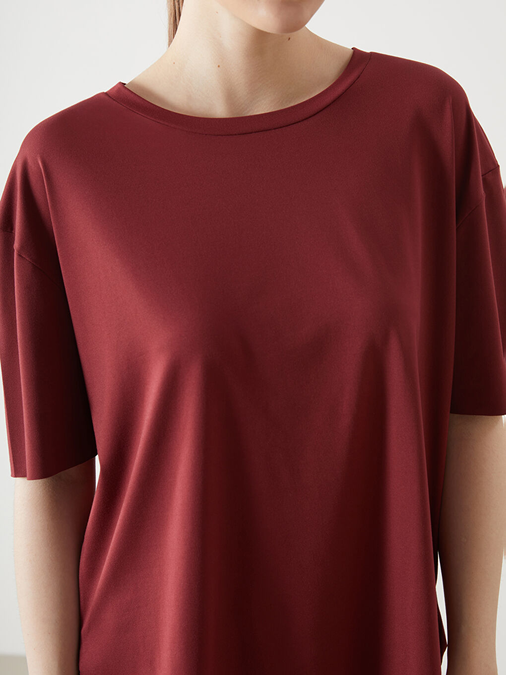 Bordo Bisiklet Yaka Kadın Spor Tişört-2