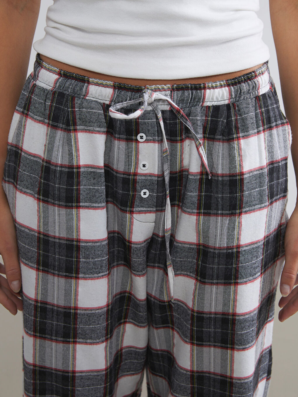 Siyah Beli Lastikli Ekose Kadın Pantolon-2