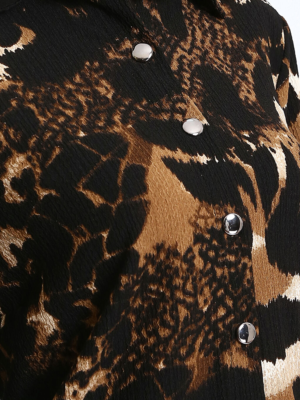 قميص نسائي بياقة قميص وكم طويل-2