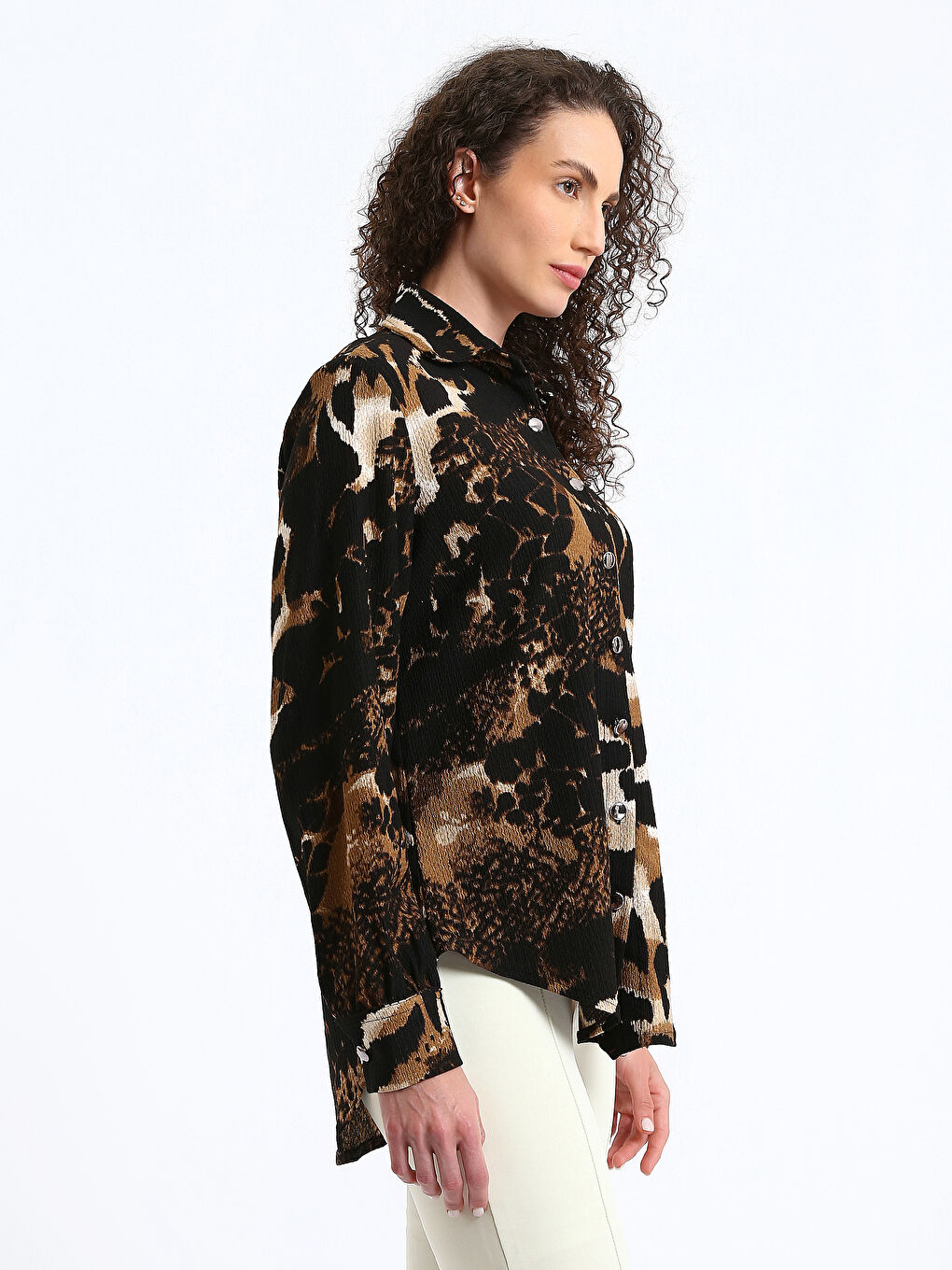 قميص نسائي بياقة قميص وكم طويل-3