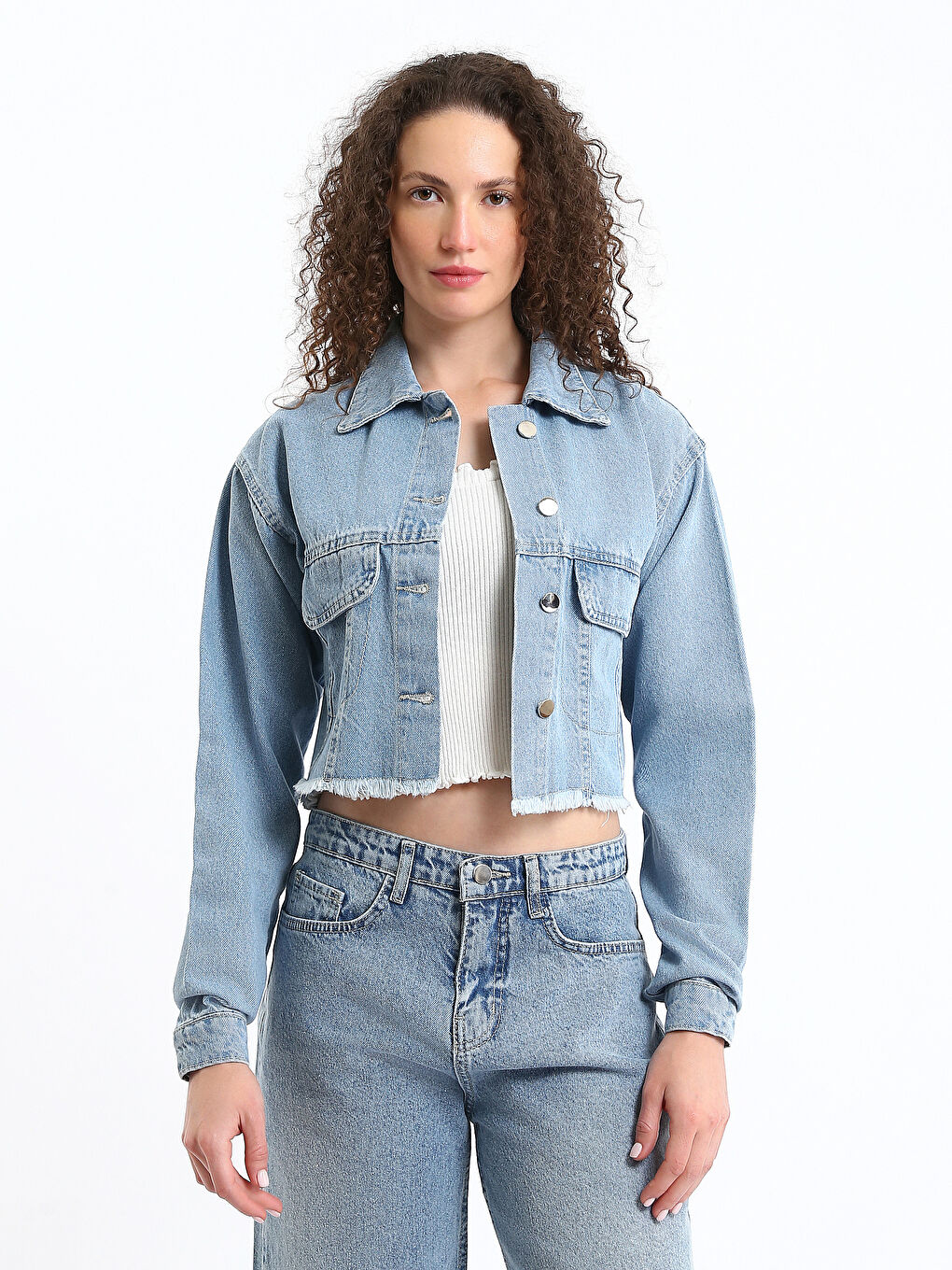 Collared Neck Crop Women's Denim Jacket