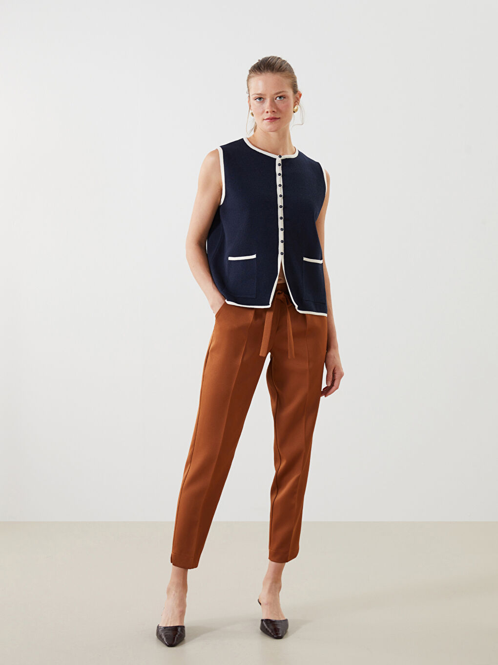 Women's Pleated Trousers with Sash Waist -W4LH74Z8-GBL