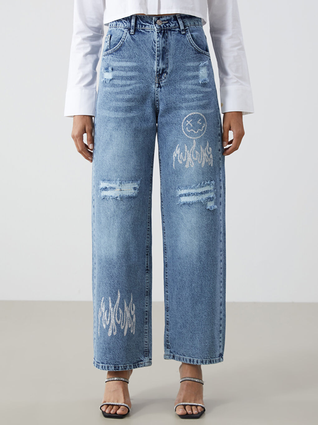 Straight Fit Ripped Detail Patterned Women's Jeans-3