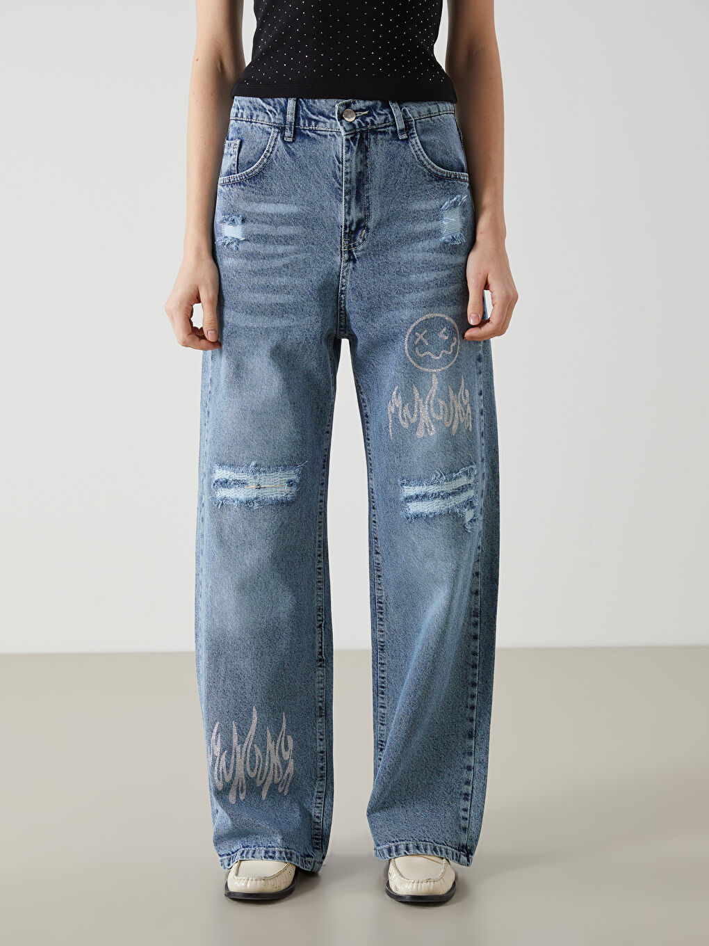 Straight Fit Ripped Detail Patterned Women's Jeans-2