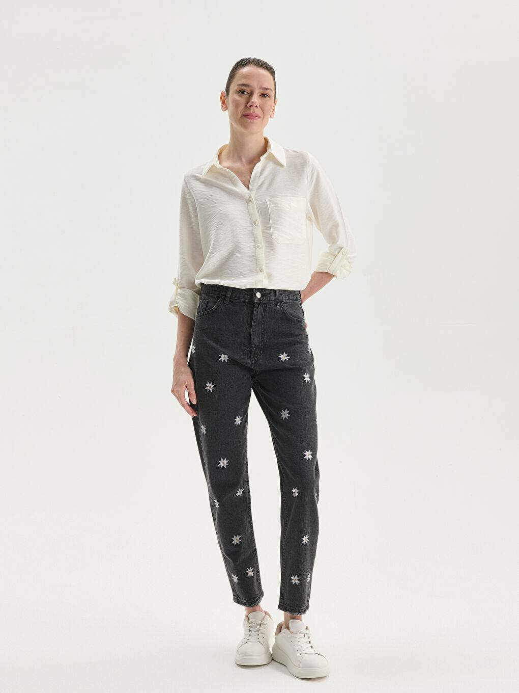 Mom Fit Floral Women's Jeans