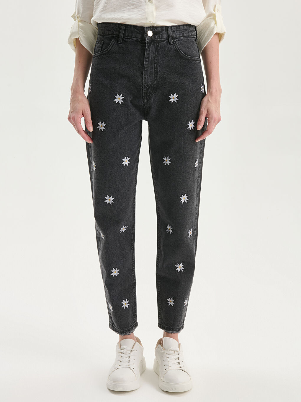 Mom Fit Floral Women's Jeans-1