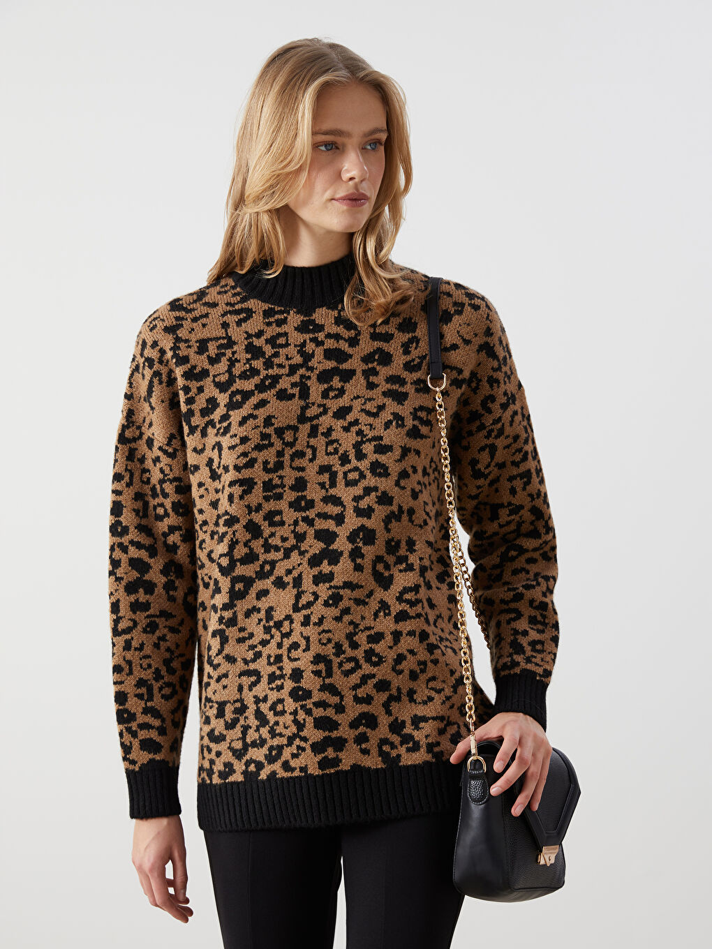 LCW Modest Funnel Neck Leopard Print Women's Knitwear Tunic -W4LJ10Z8-MJD