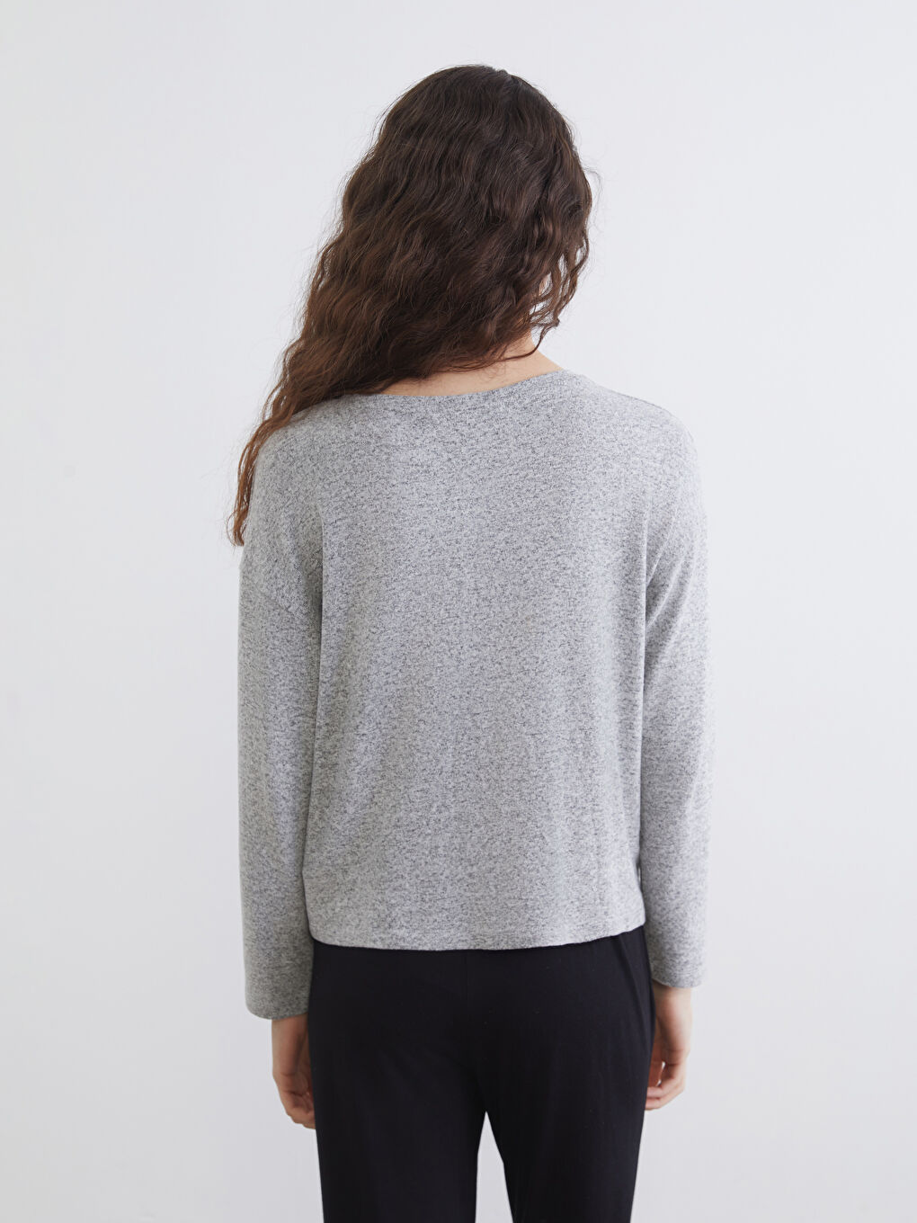 Gri Bisiklet Yaka Baskılı Kadın Pijama Üstü-3