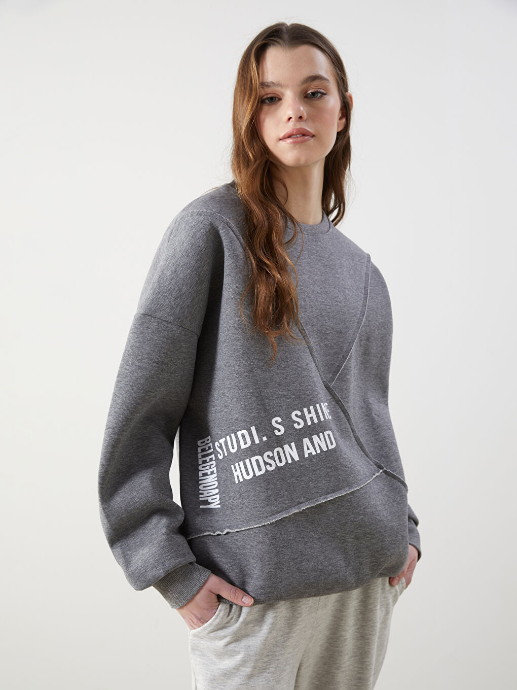 Crew Neck Printed Women's Sweatshirt