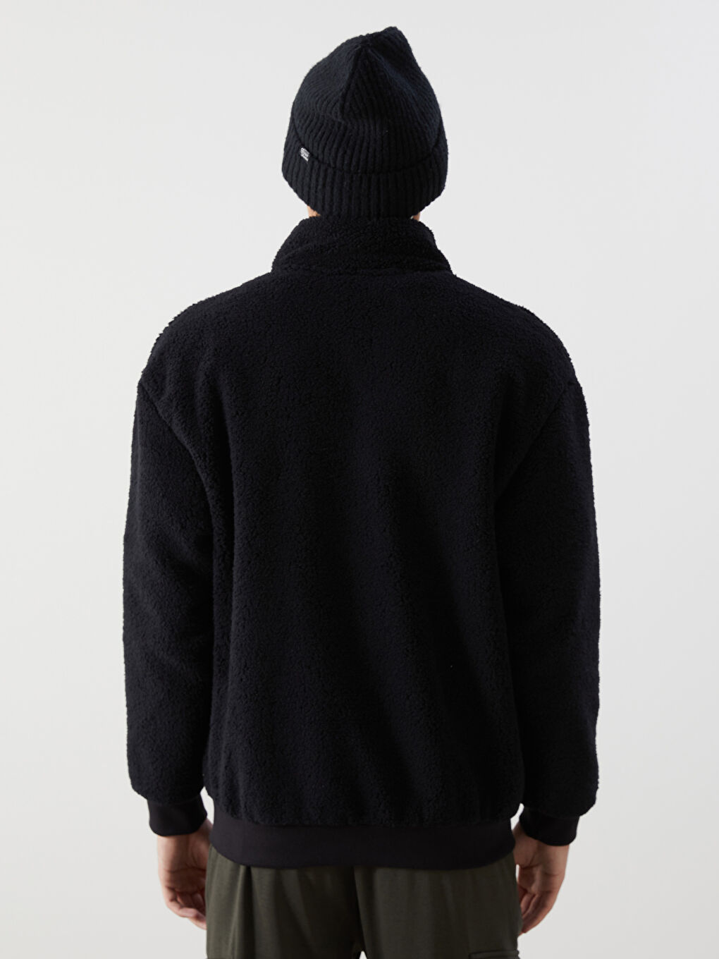 Siyah Dik Yaka Uzun Kollu Pelüş Erkek Fermuarlı Sweatshirt-3