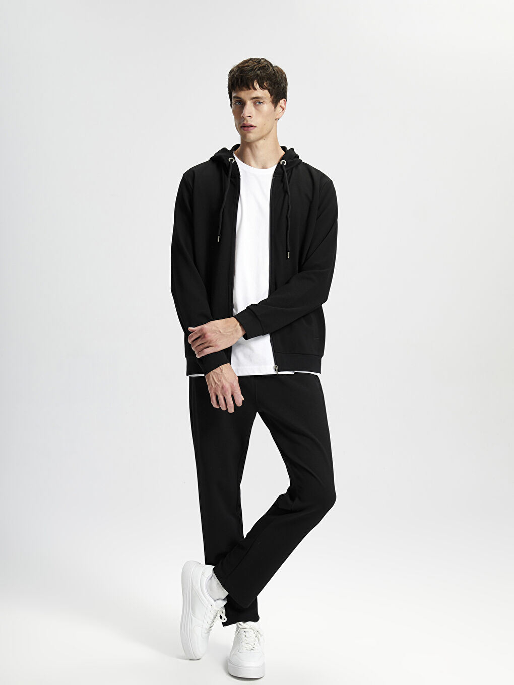 LCWAIKIKI Classic Hooded Long Sleeve Men's Zip-Up Sweatshirt -W52053Z8-CVL