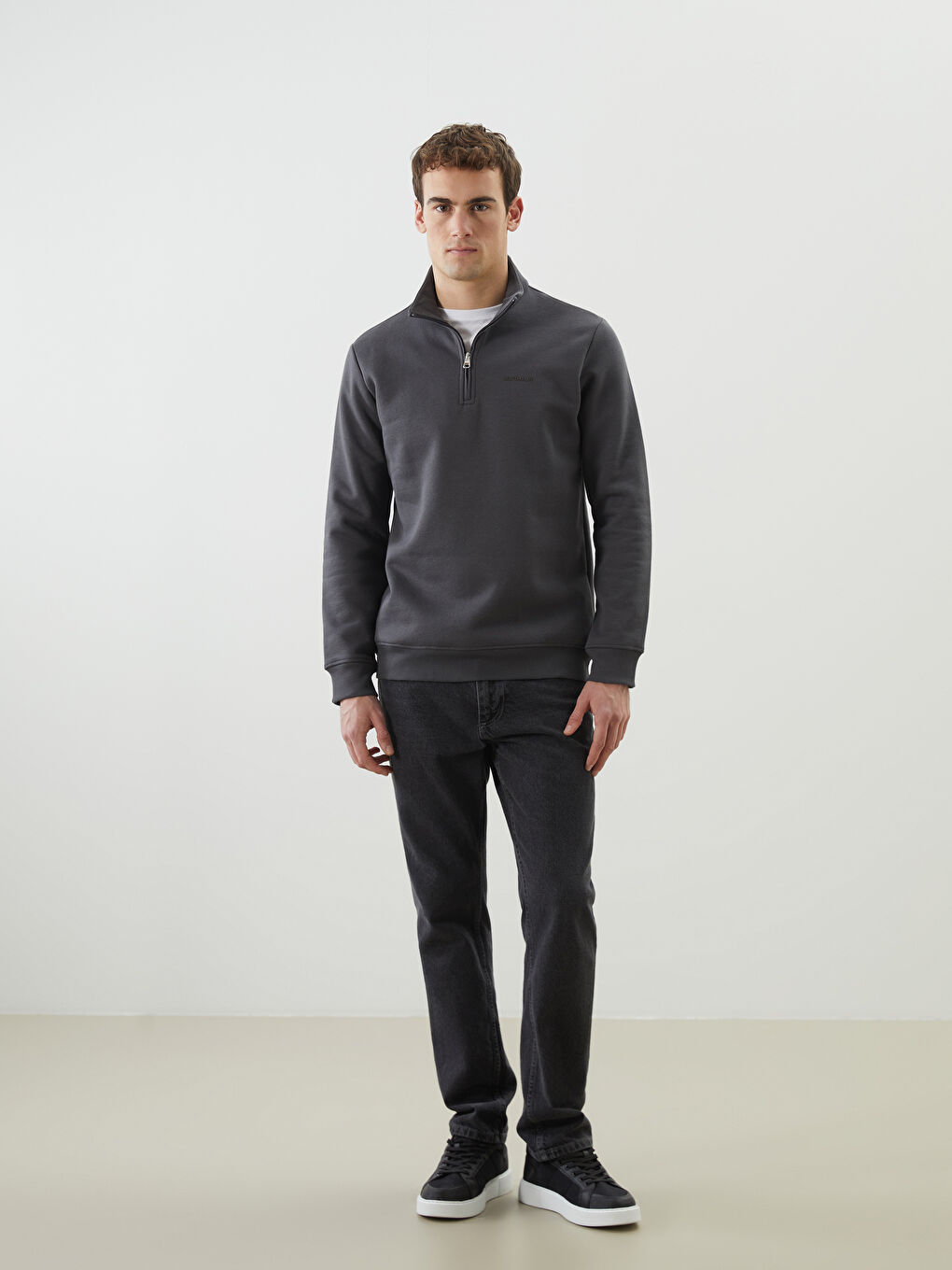 Antrasit Dik Yaka Uzun Kollu Baskılı Erkek Sweatshirt-1