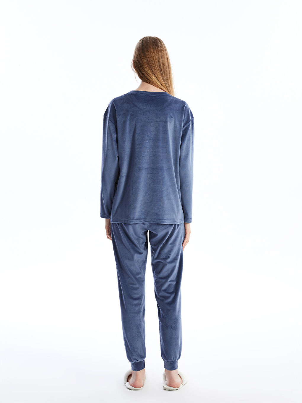 Crew Neck Embroidered Long Sleeve Velvet Women's Pajamas Set-7