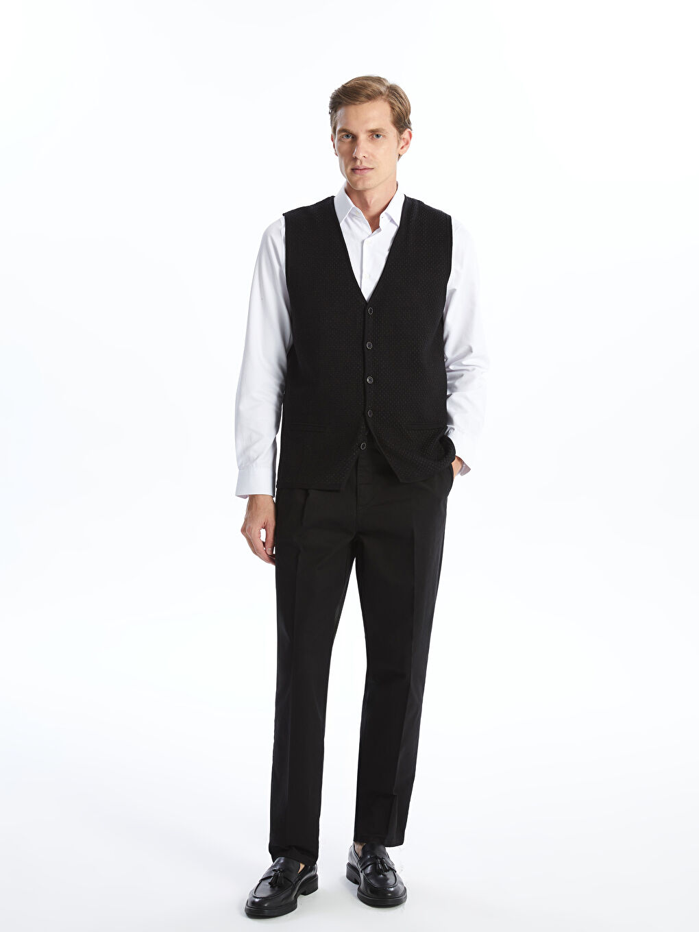 Siyah Standart Kalıp V Yaka Erkek Triko Yelek-3