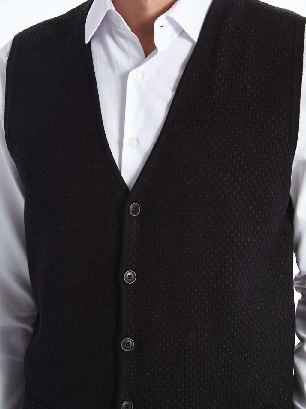 Siyah Standart Kalıp V Yaka Erkek Triko Yelek-5