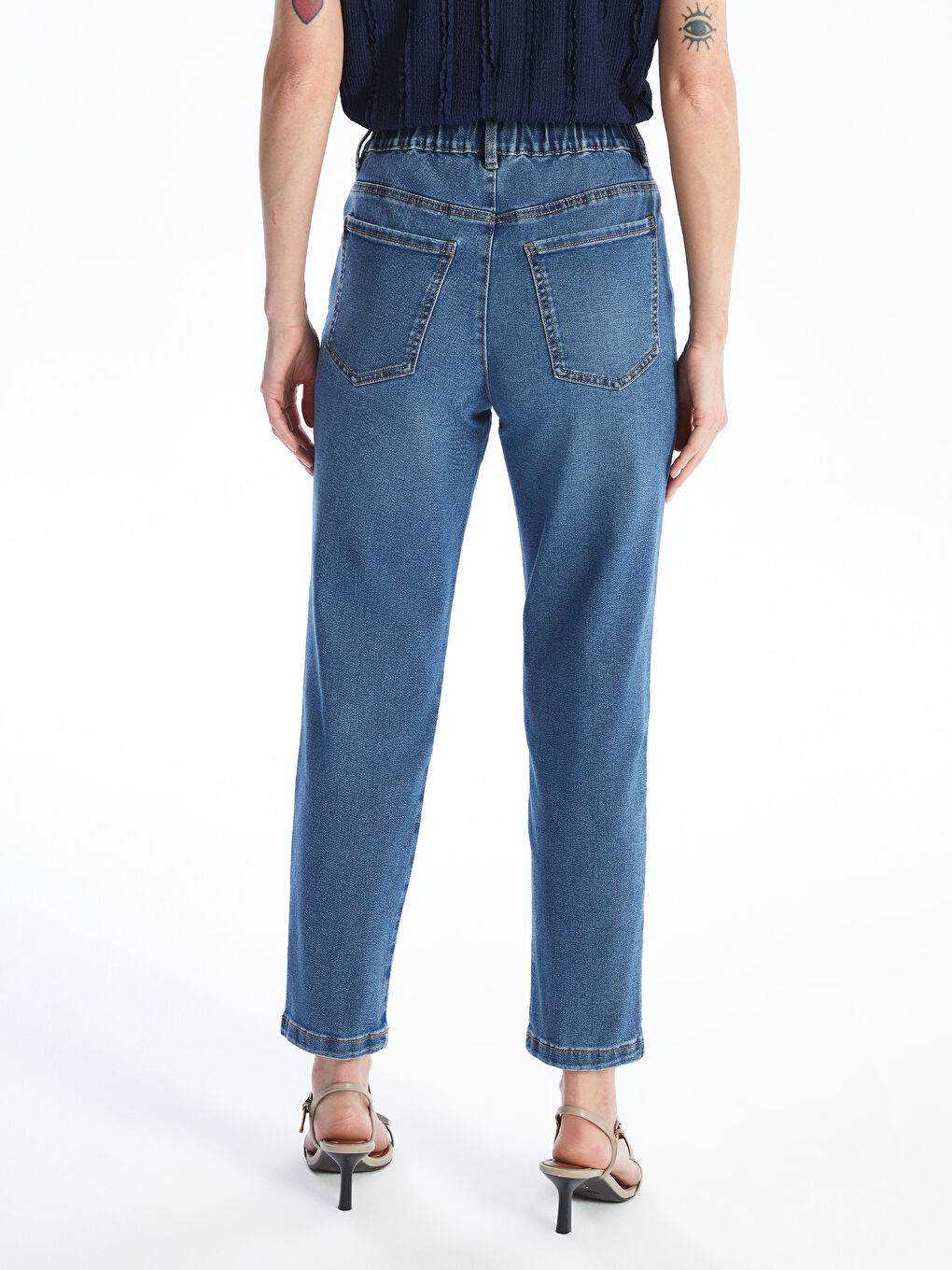 LCWAIKIKI Classic Elasticated Waist Mom Fit Women's Jeans -W52392Z8-H45