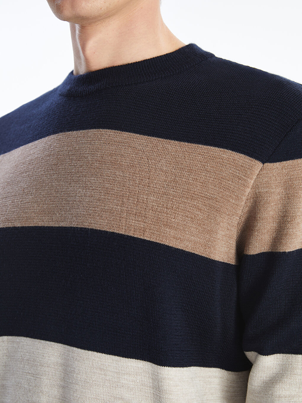 Crew Neck Long Sleeve Striped Men's Knitwear Sweater-2