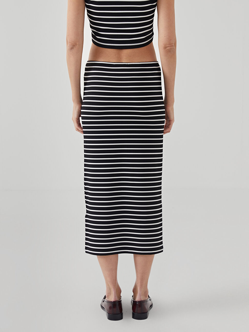 Siyah Beli Lastikli Çizgili Kadın Etek-3