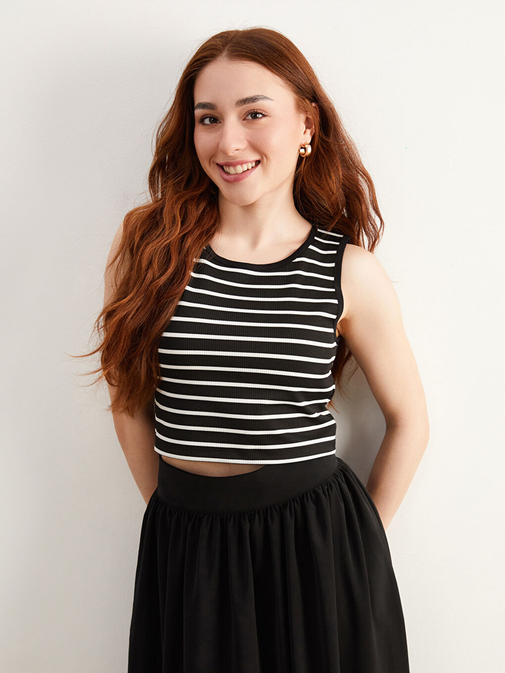 Siyah Petite Bisiklet Yaka Çizgili Kadın Crop