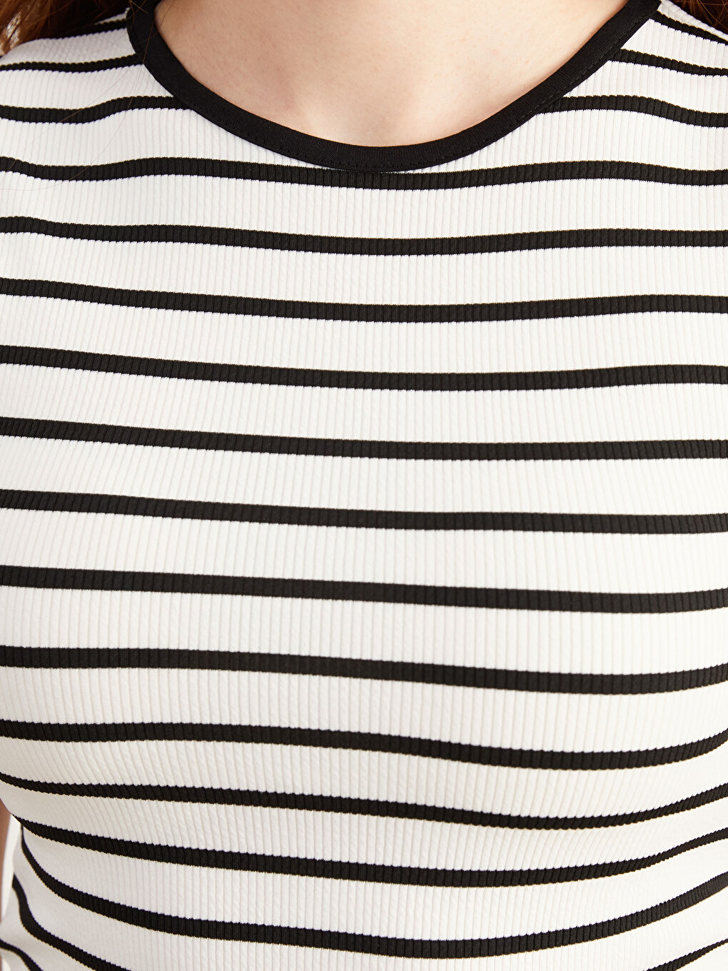 Beyaz Petite Bisiklet Yaka Çizgili Kadın Crop-2