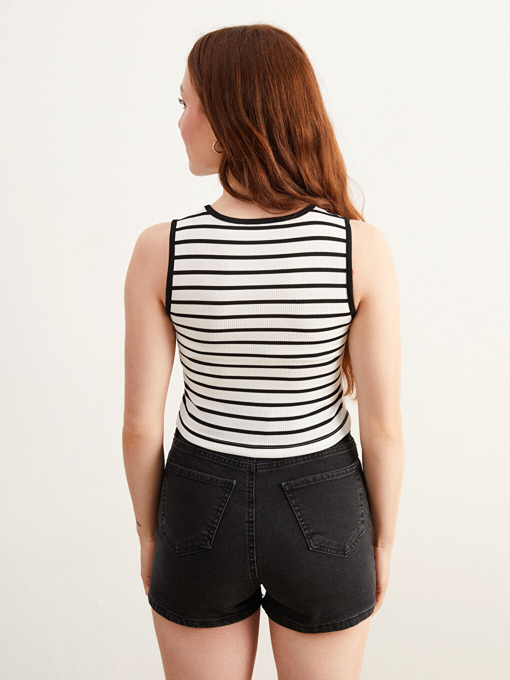 Beyaz Petite Bisiklet Yaka Çizgili Kadın Crop-3