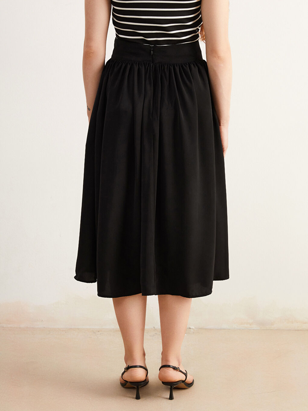 Siyah Petite Beli Fermuarlı Kadın Etek-3