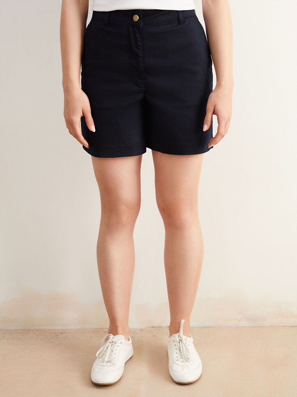 Lacivert Petite Standart Fit Gabardin Kadın Şort-1