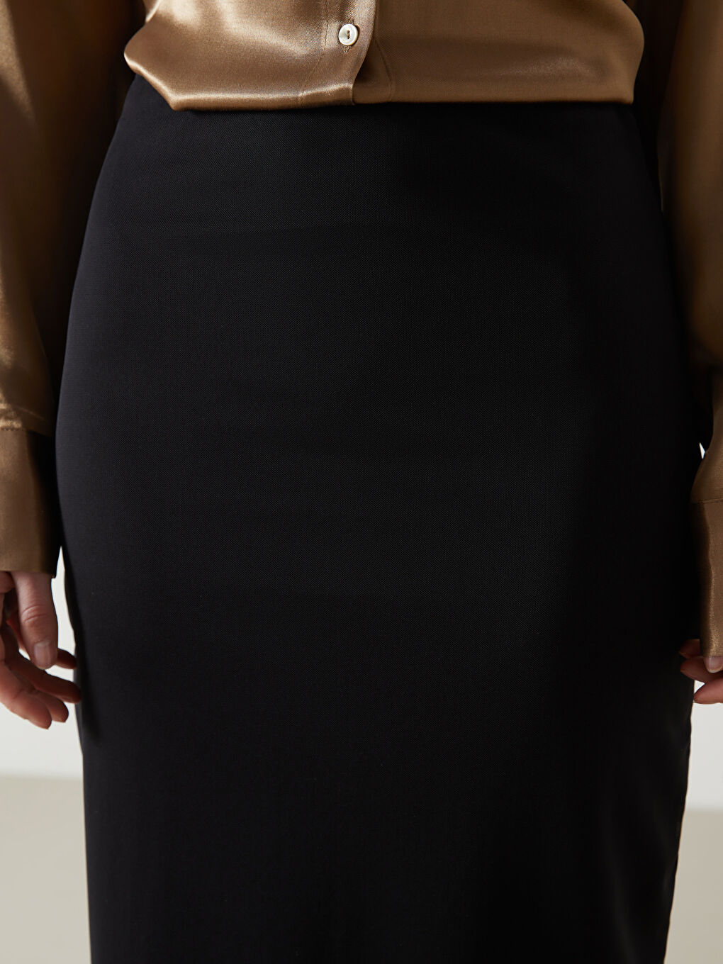 Siyah Ekstra Dar Fit Kadın Etek-2