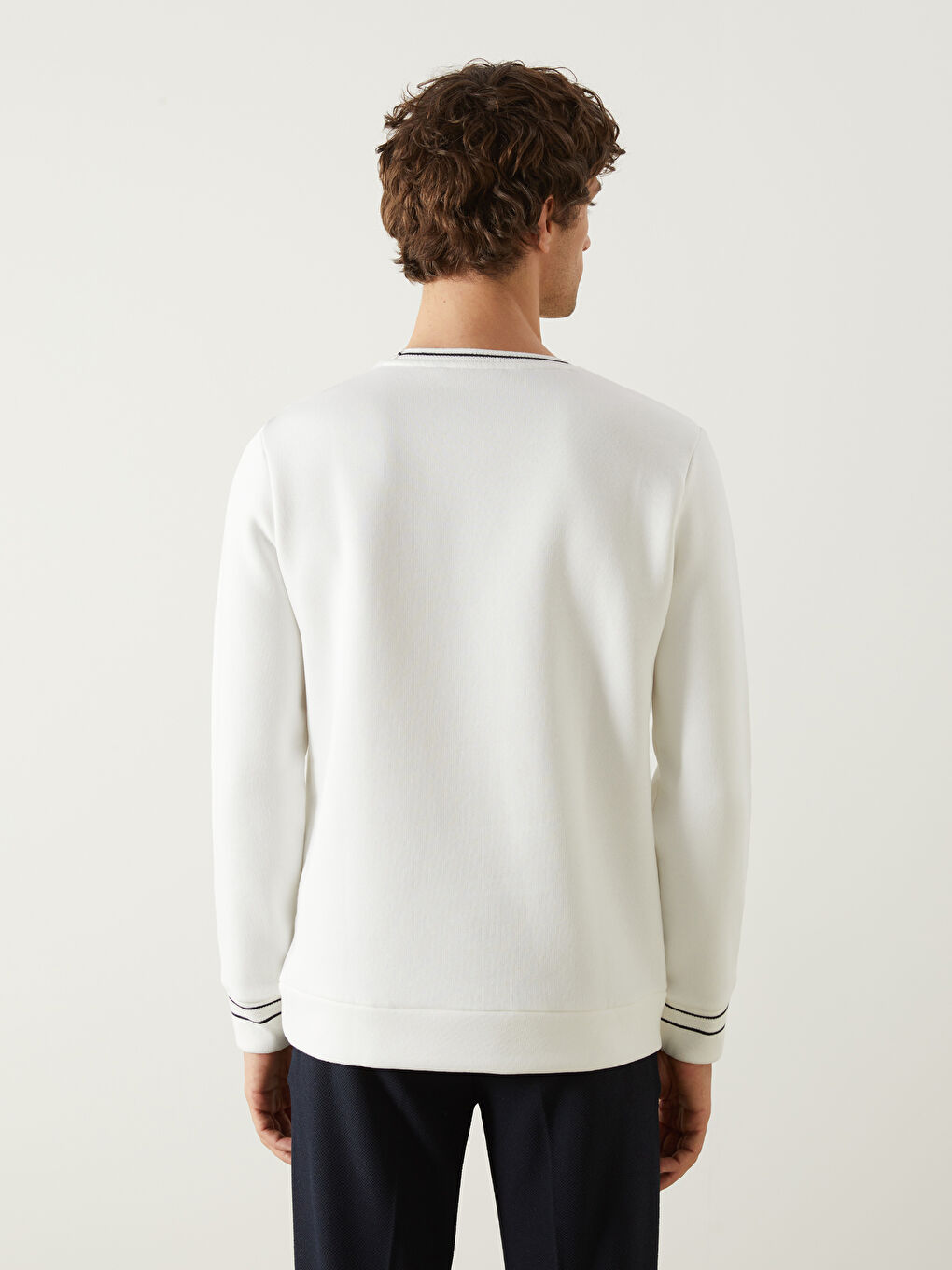 Ekru Bisiklet Yaka Uzun Kollu Erkek Sweatshirt-3