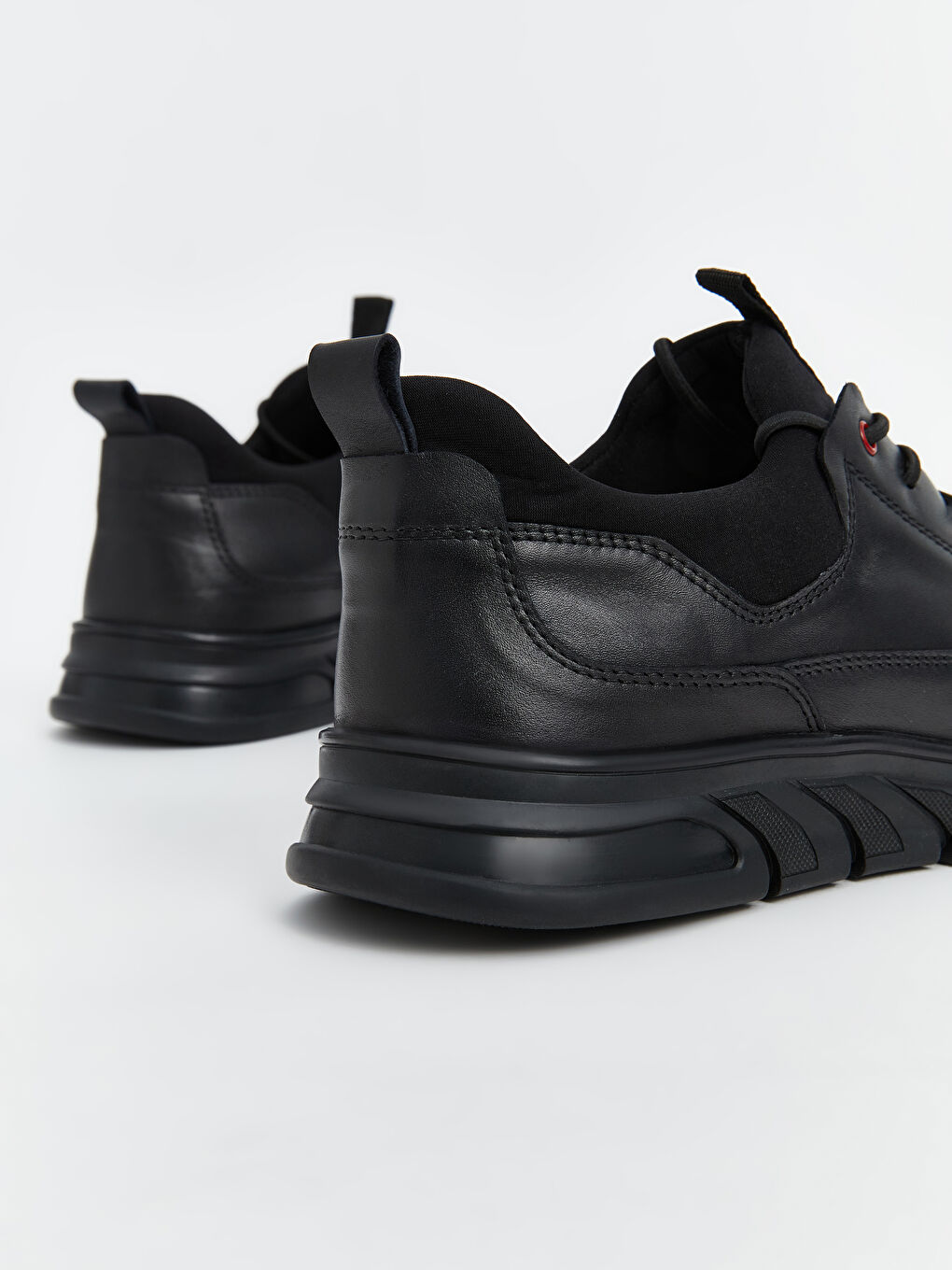 Siyah Hakiki Deri Bağcıklı Erkek Spor Ayakkabı-3