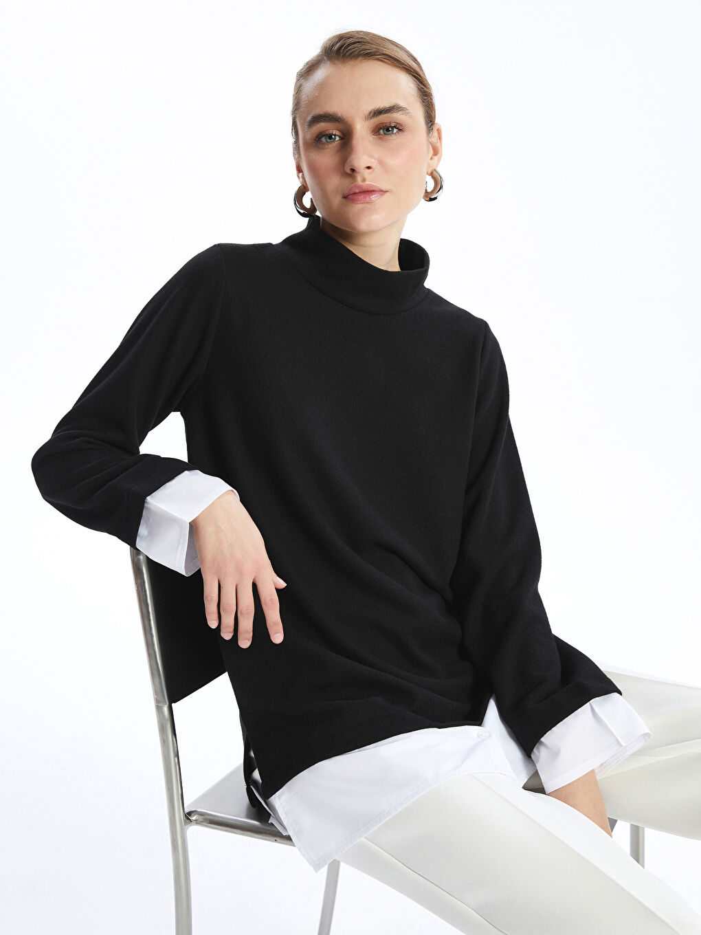 Siyah Dik Yaka Kadın Tunik