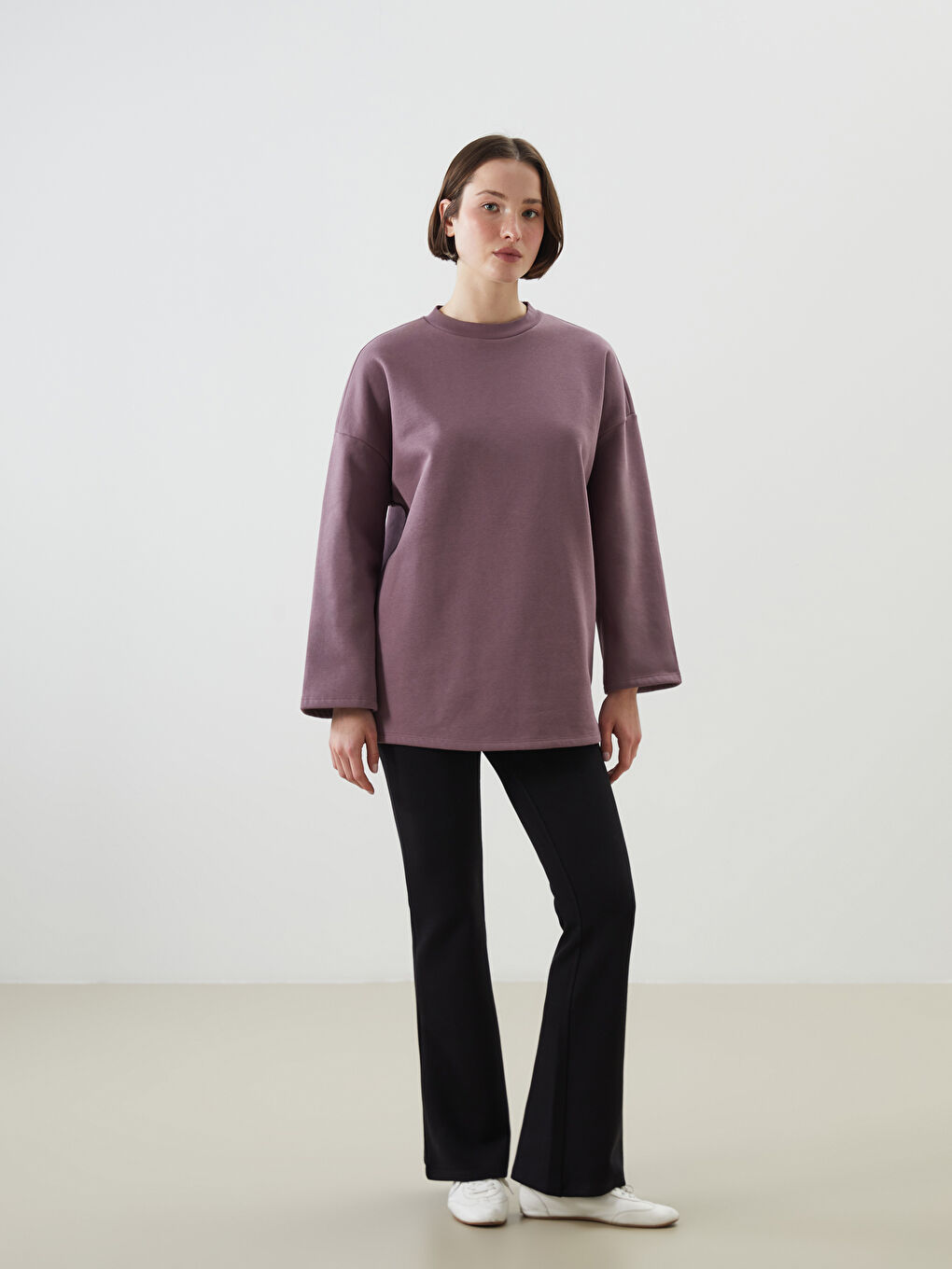 LCWAIKIKI Basic Mürdüm Bisiklet Yaka Oversize Kadın Kalın Sweatshirt Tunik - 1