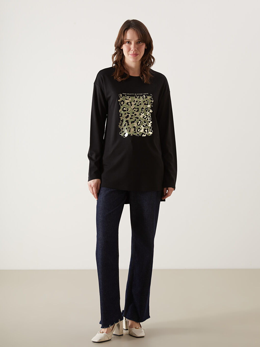 Siyah Bisiklet Yaka Baskılı Kadın Tunik-1