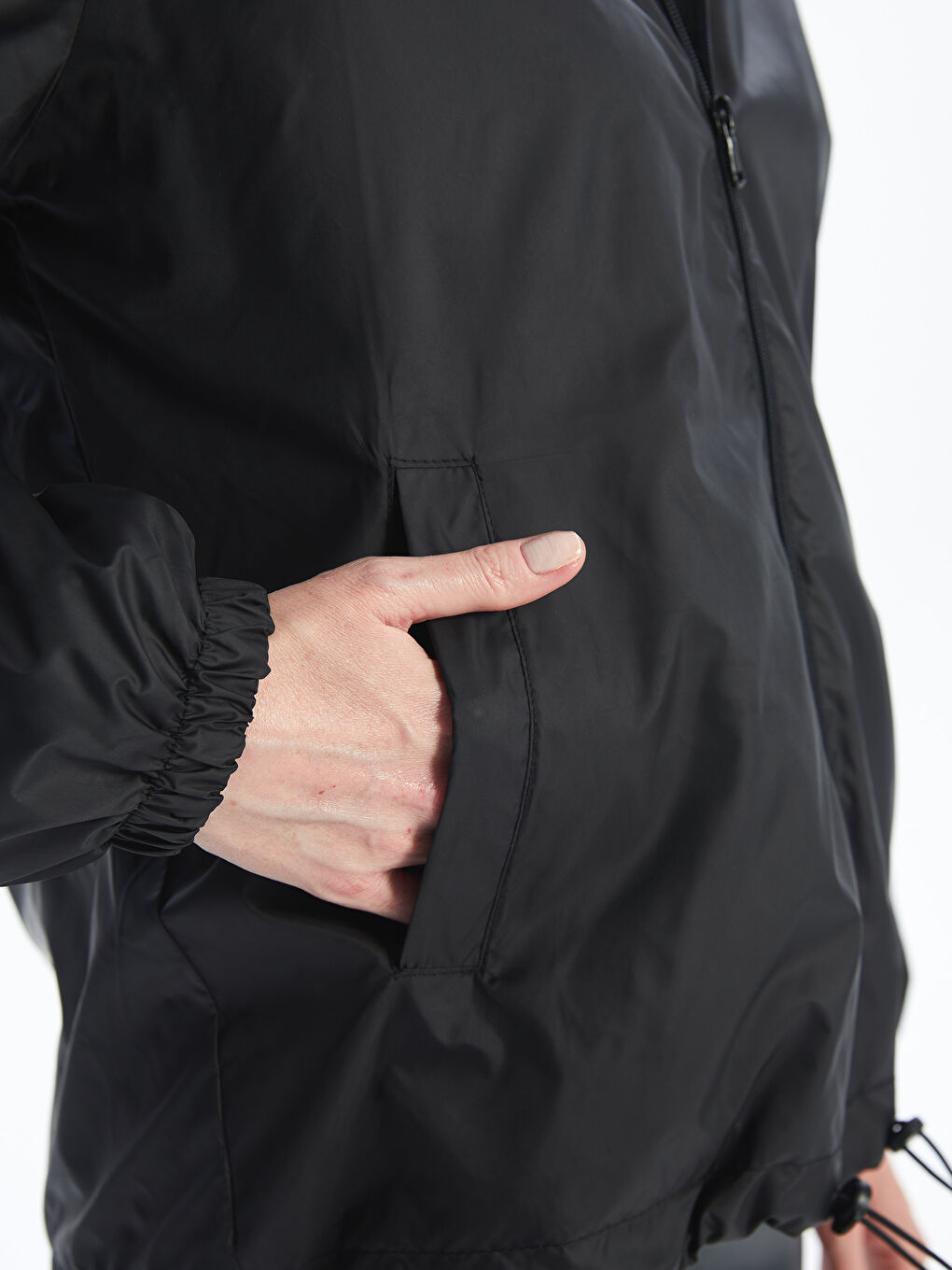 LCWAIKIKI Classic Hooded Women's Raincoat -W53232Z8-CVL