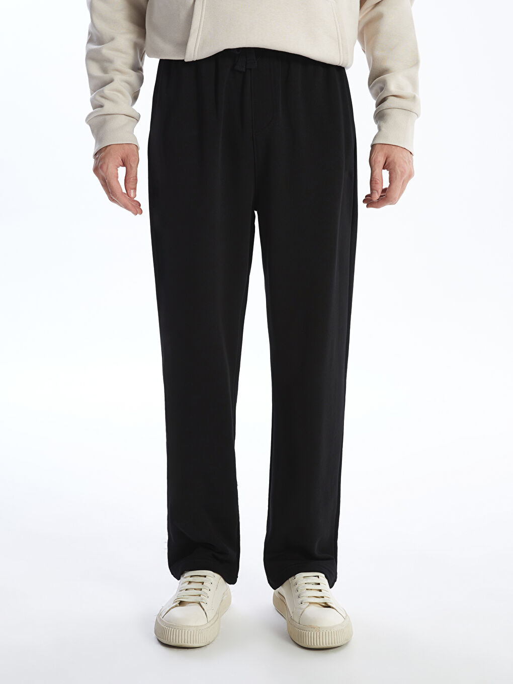 Siyah Standart Kalıp Erkek Eşofman Altı-3