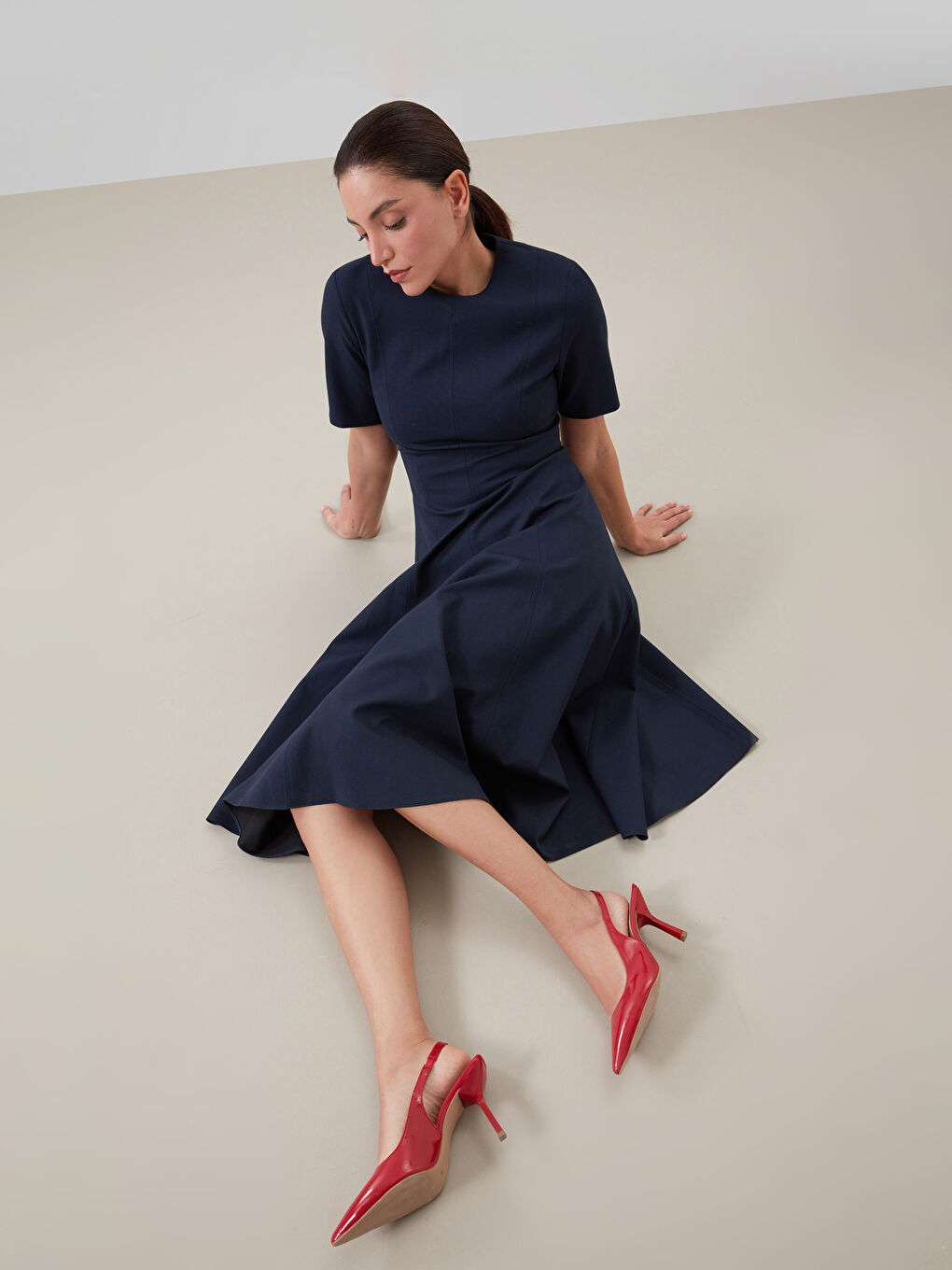 Kırmızı Sivri Burun Kadın Topuklu Ayakkabı