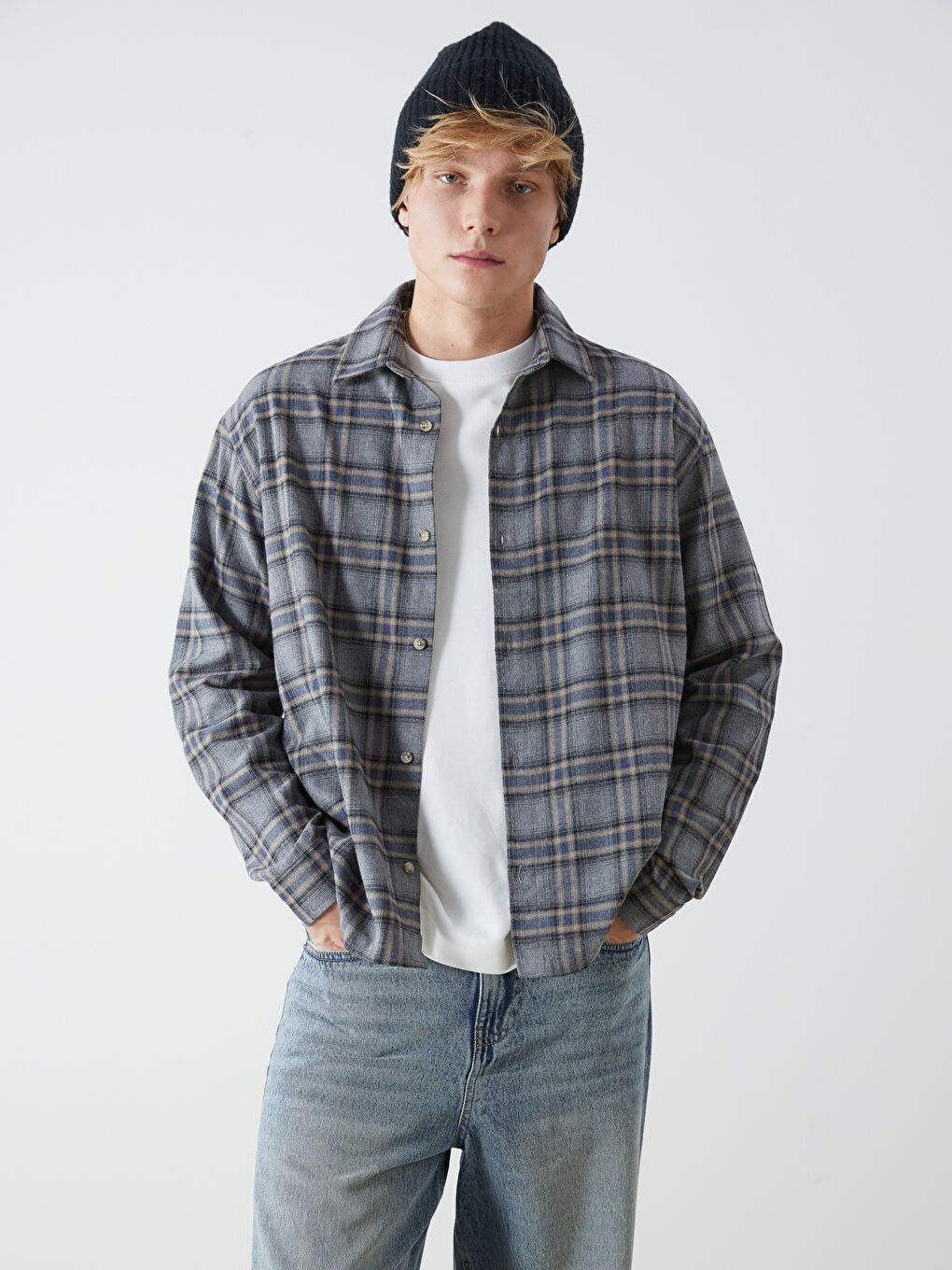 Gri Rahat Kalıp Uzun Kollu Ekose Erkek Gömlek