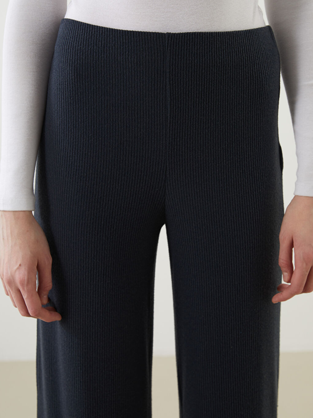 LCW Vision Gri Beli Lastikli Geniş Paça Kadın Pantolon - 2
