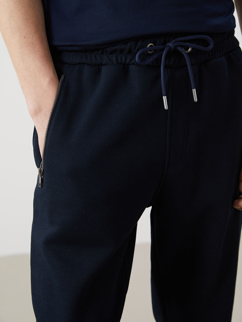 LCWAIKIKI Classic Standard Fit Men's Sweatpants -W54484Z8-RFH