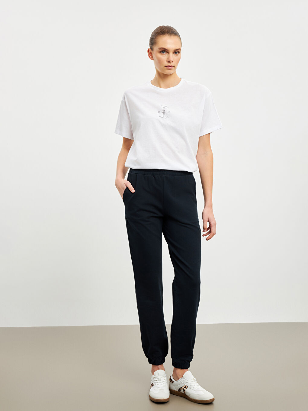 Elasticated Waist Women's Jogger Sweatpants