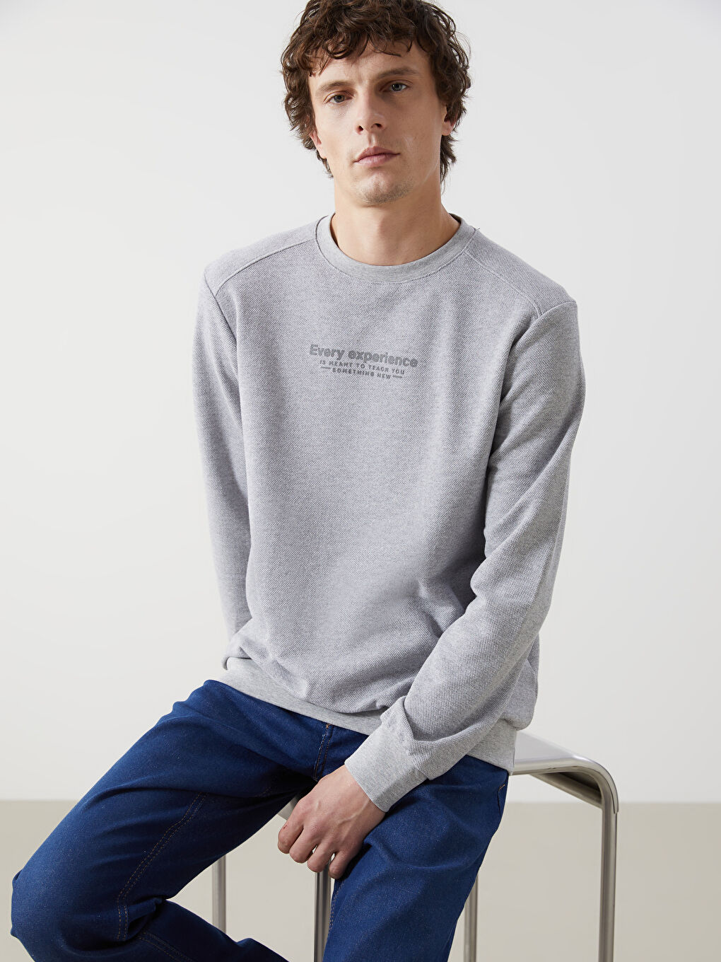 Bej Bisiklet Yaka Uzun Kollu Baskılı Erkek Sweatshirt