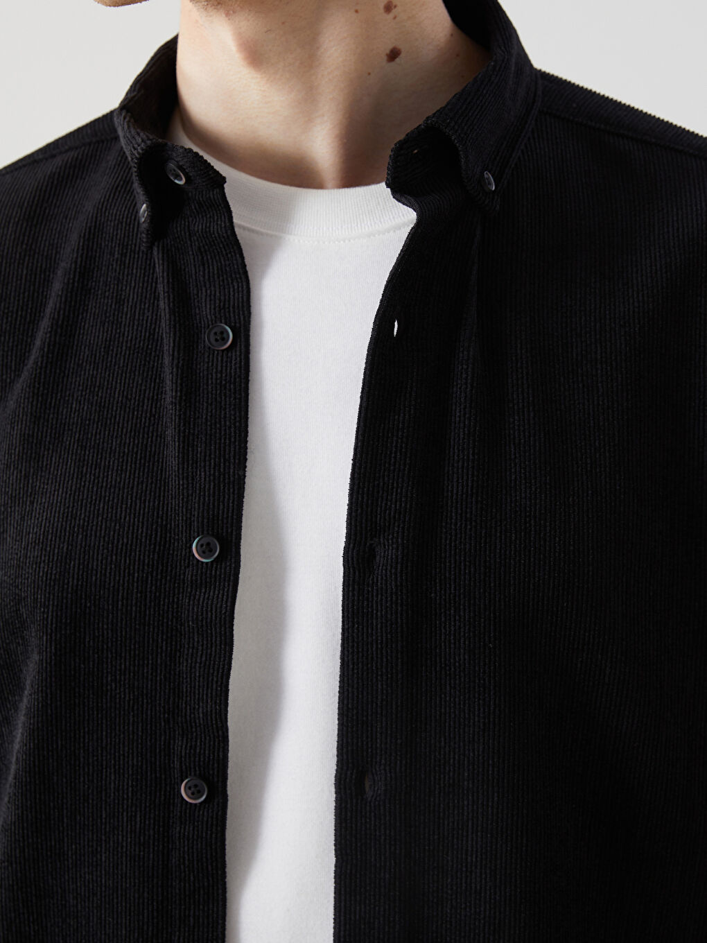 Siyah Regular Fit Uzun Kollu Kadife Erkek Gömlek-2