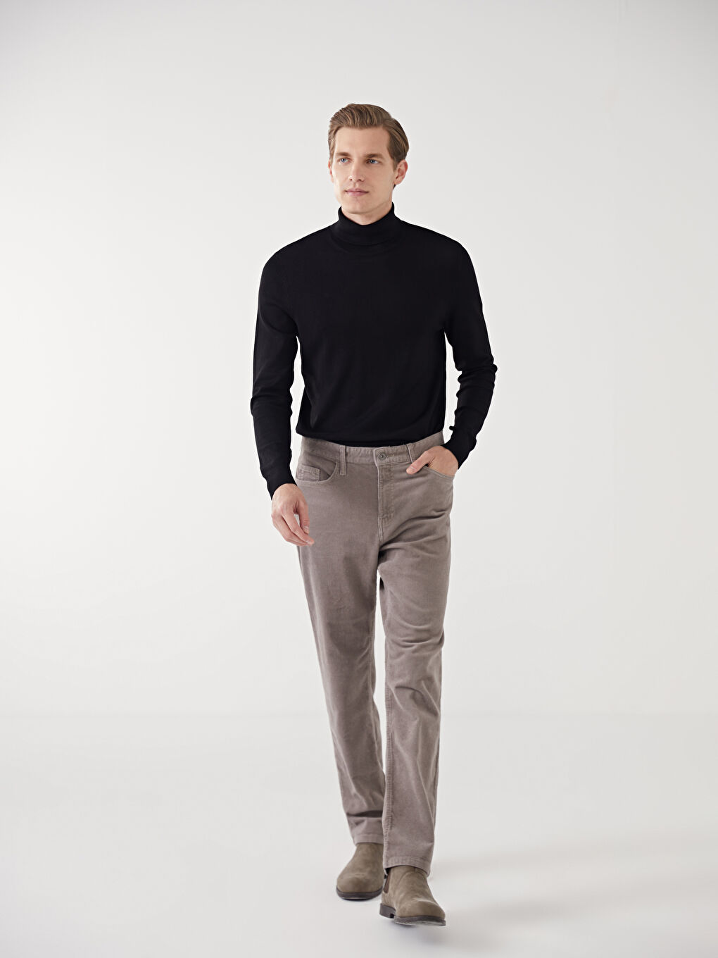 Bej Standart Kalıp Kadife Erkek Chino Pantolon