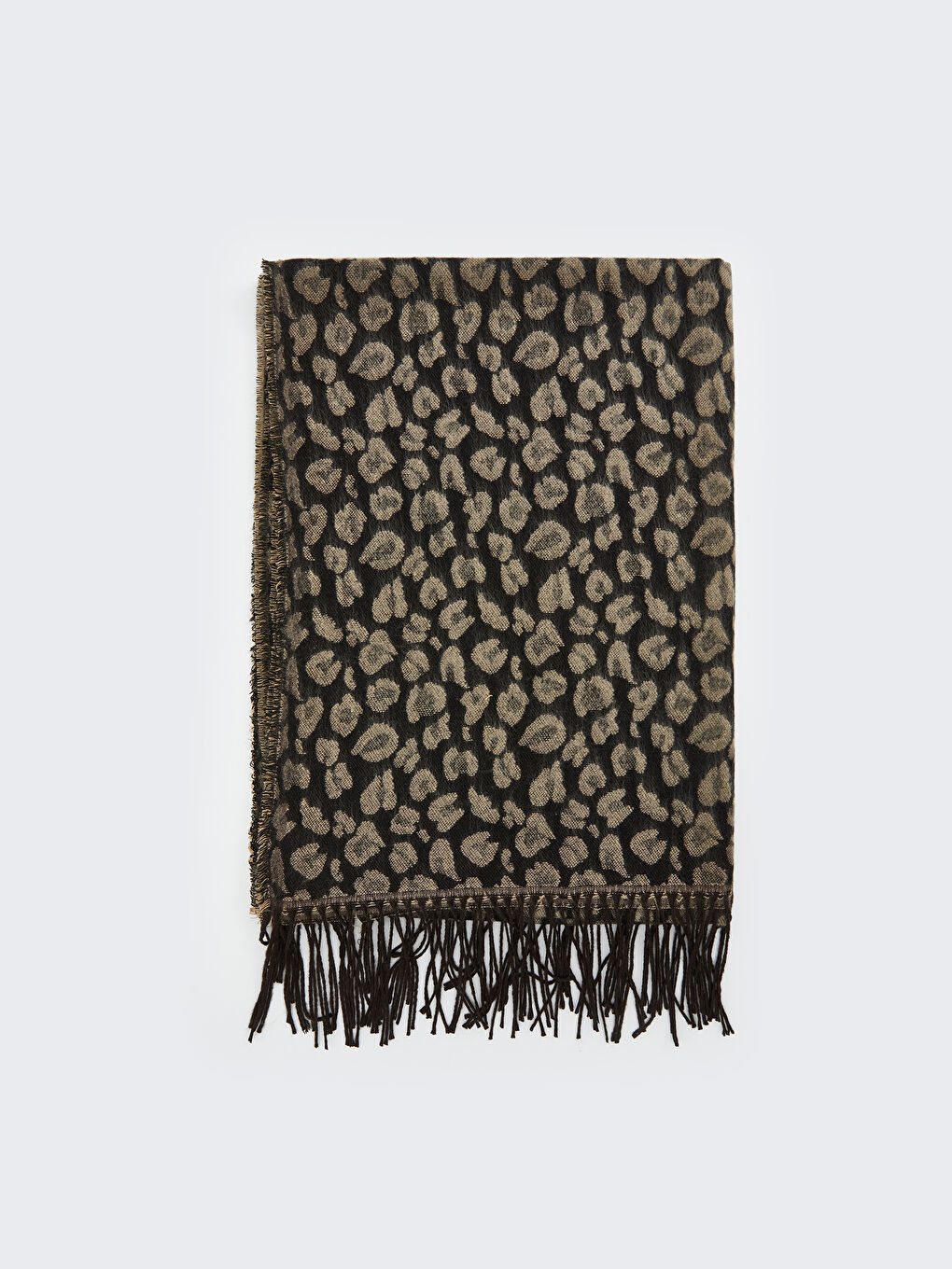 Karışık Desenli Püsküllü Kadın Atkı-1