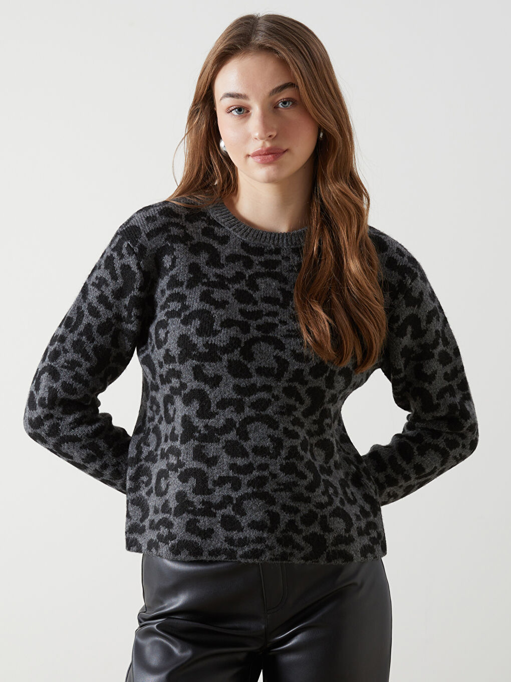 Crew Neck Leopard Print Women's Knitwear Sweater -W4LY93Z8-CWN